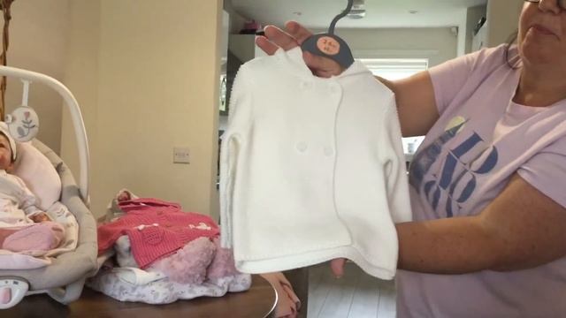 Cosy collection of hats, cardi’s and coats 🥰 смотреть онлайн