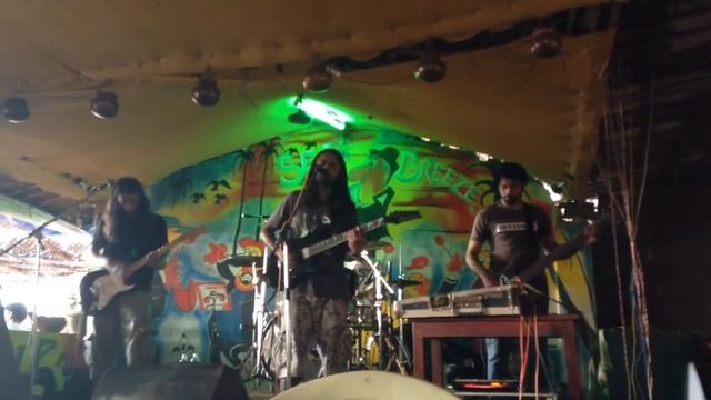 Индийский кавер-бэнд смотреть онлайн