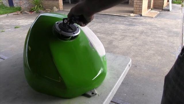Repairing a dent in a motorcycle tank смотреть онлайн