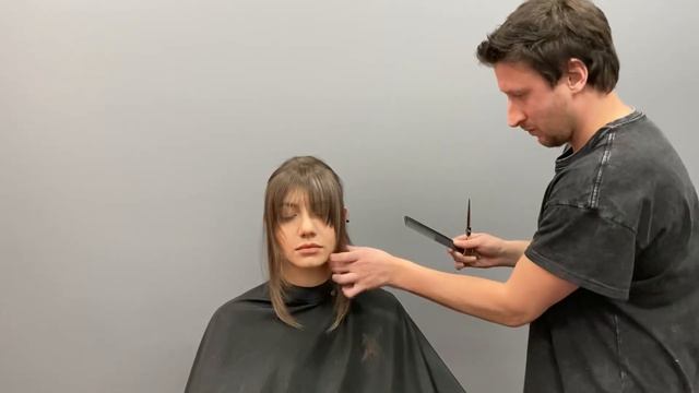 Как стричь челку | Женская стрижка | Короткая челка шторка смотреть онлайн