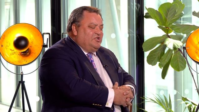 Yahoo UK's 'Future of the Monarchy' panel - hosted by Omid Scobie смотреть онлайн