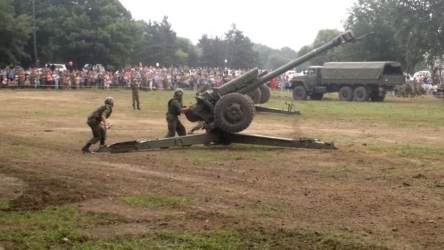 Гаубицы на день ВДВ. 83 ОДШБр 02 08 2012 смотреть онлайн