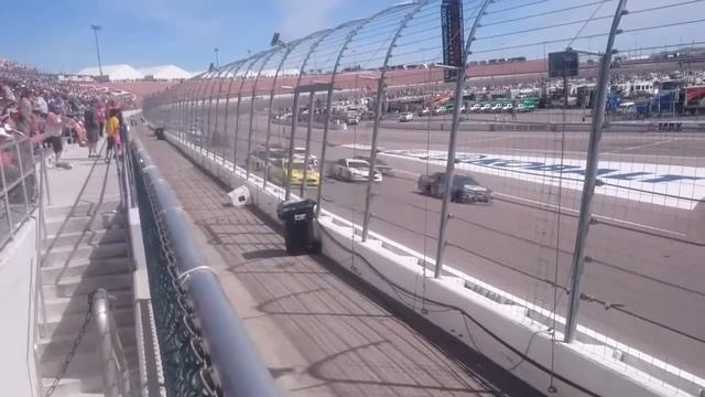 Nascar Flyby 195 mph plus 😨 @ the kobalt 400 Nascar series смотреть онлайн