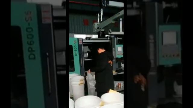 Производство тары на ТПА для крупногабаритного литья #пластик #полимеры #бизнес #производство #тпа смотреть онлайн