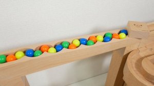 Для самых маленьких! Горка с препятствиями для шариков ASMR☆ Маленькая деревянная горка с изгибами!