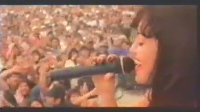 Selena Como La Flor смотреть онлайн