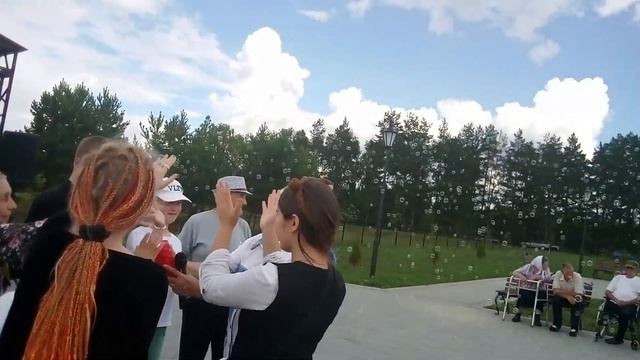 Шоу мыльных пузырей смотреть онлайн
