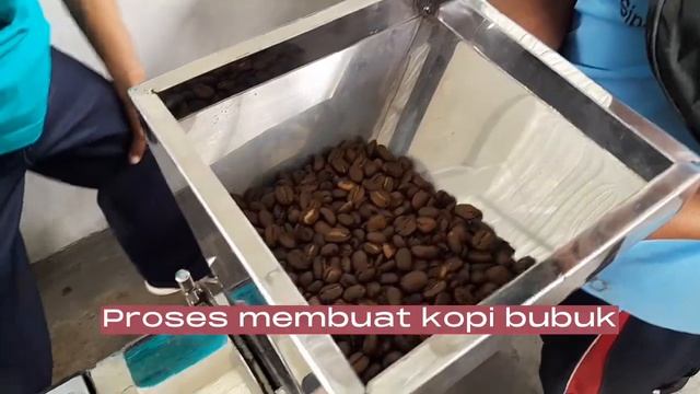 Pasca panen kopi di Badung Agro Techno Park Desa Belok Sidan, Kab. Badung🙏 смотреть онлайн