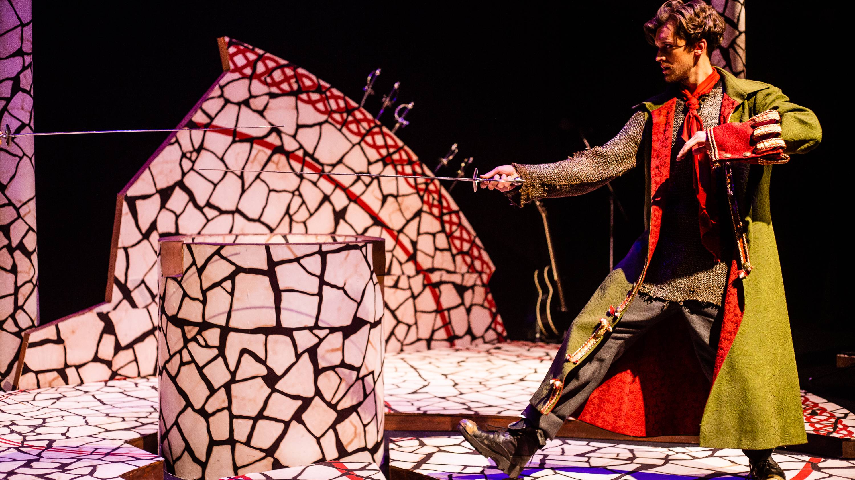 "Капитанская дочка. Взгляд" Премьера в Иркутском драмтеатре смотреть онлайн