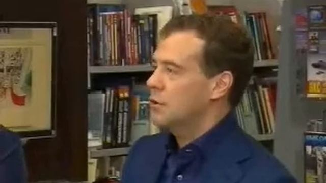 Медведев считает условия работы Интернета смотреть онлайн