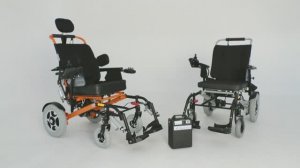 Семейство российских кресел-колясок с электроприводом Пони 135