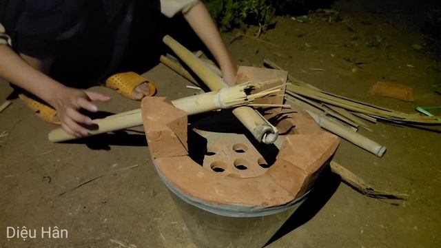 Single Mother 16years Old:Harvesting The Fruit To Sell.Make Bamboo Utensils,the Girl's Peaceful Lif