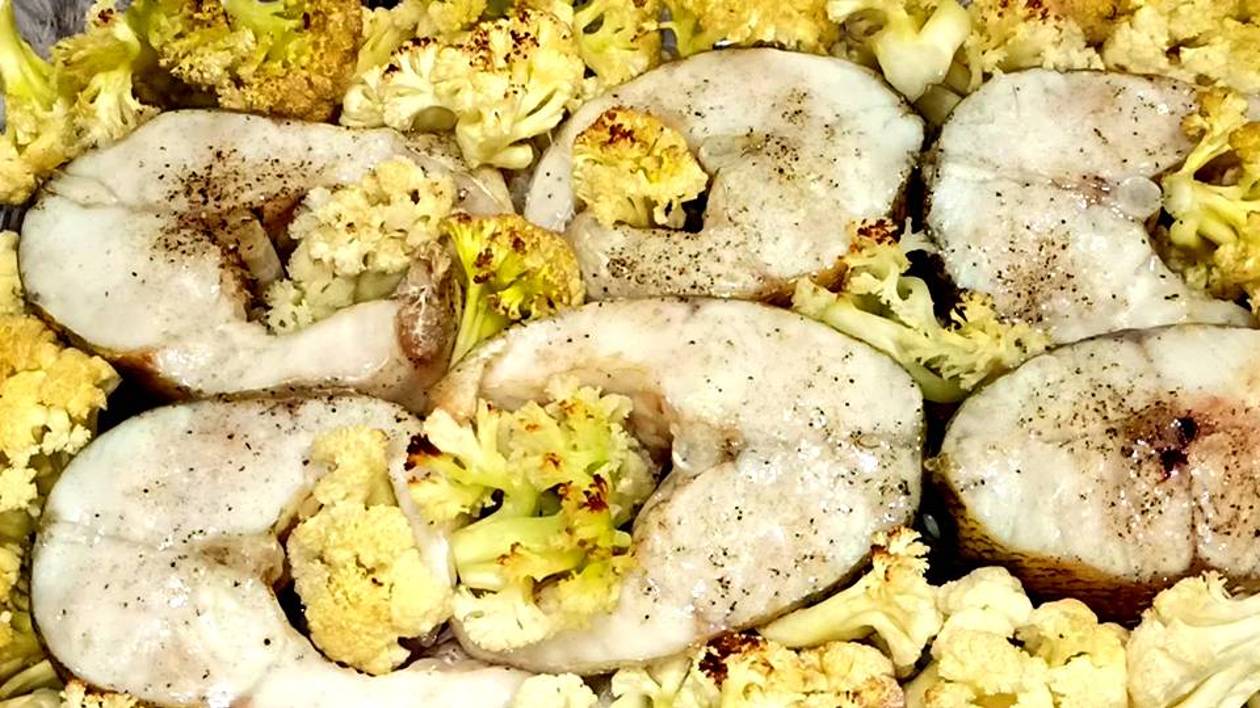Готовлю так любую рыбу! Рыба с цветной капустой! Ужин из духовки без хлопот смотреть онлайн