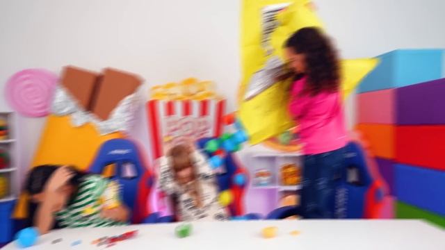 BIG, MEDIUM Or SMALL FOOD CHALLENGE!