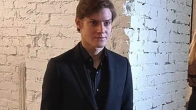 Раскрыта личность новой избранницы 29 летнего Павла Табакова