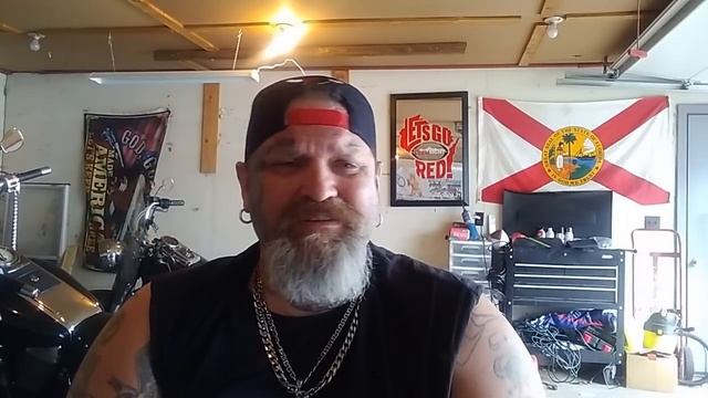 How NOT to get punched in the face at a biker bar or motorcycle rally смотреть онлайн