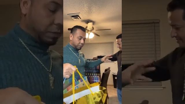 Nosotros Nos Trajimos Los Regalos De Mi Hermano José 🤫😱 | Freddy Torres baterista смотреть онлайн