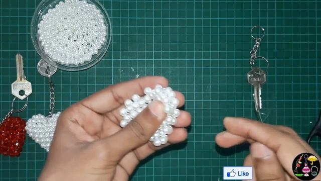 Брелок из бусин СЕРДЦЕ