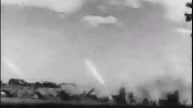 Парашюты на деревьях смотреть онлайн