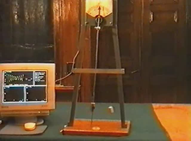 Физика. Опыты. Связанные колебания, моды смотреть онлайн