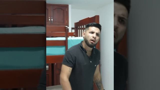 Le bajo el hilo a la amiga de la mujer смотреть онлайн