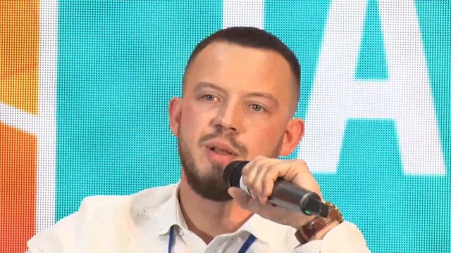 Диалог на равных с Вячеславом Вишняковым, Иваном Шерашовым, Александром Орионовым смотреть онлайн