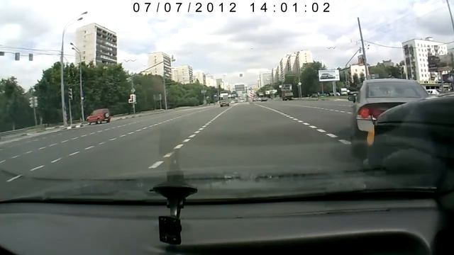 И ведь до чего наглый ушлёпок! смотреть онлайн