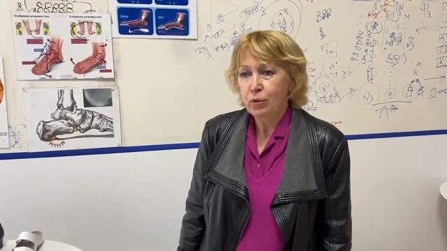 Х-образные колени, согнутые пальцы, косточка, перекос таза. Как убрать причину? Что делать? смотреть онлайн