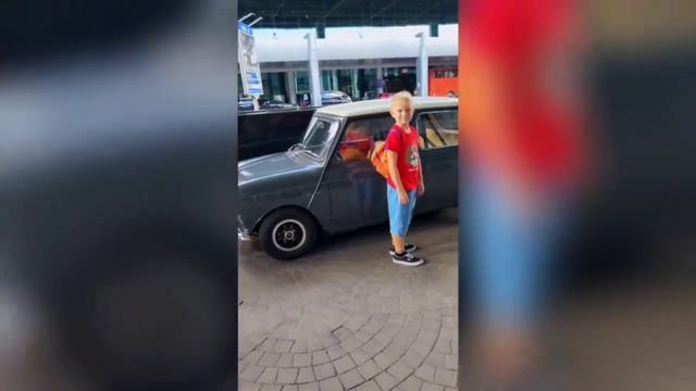 Выживание в Таиланде: История 9-летнего Путешественника | Kids Vlog смотреть онлайн