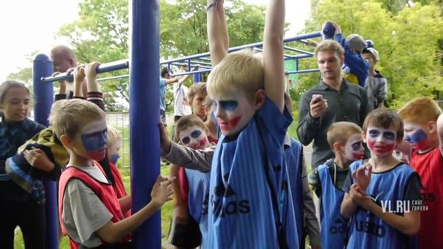VL.ru -Cпортивная эстафета с участием Ивана Савкина в центре «Парус надежды». смотреть онлайн