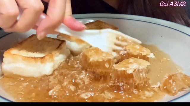 ASMR HONEYCOMB, MOCHI 벌집꿀, 키리모찌 먹방 MUKBANG キリモチ смотреть онлайн