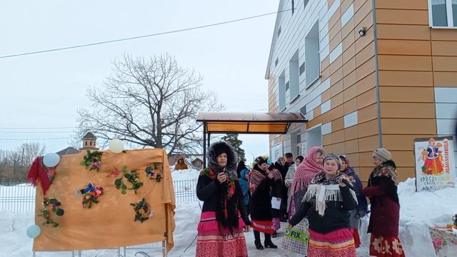 Праздничный концерт «С песней по жизни» (1) смотреть онлайн
