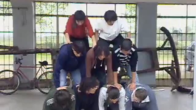 cosas d los pibes d la t4 - piramide humana 2 смотреть онлайн