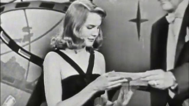 "Que Sera, Sera (Whatever Will Be, Will Be)" Wins Original Song: 1957 Oscars смотреть онлайн