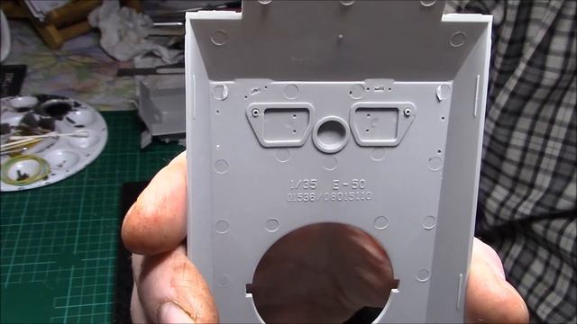 Build log For the Trumpeter 1/35 E75-100 Tons(Standardpanzer) (Part 1) смотреть онлайн