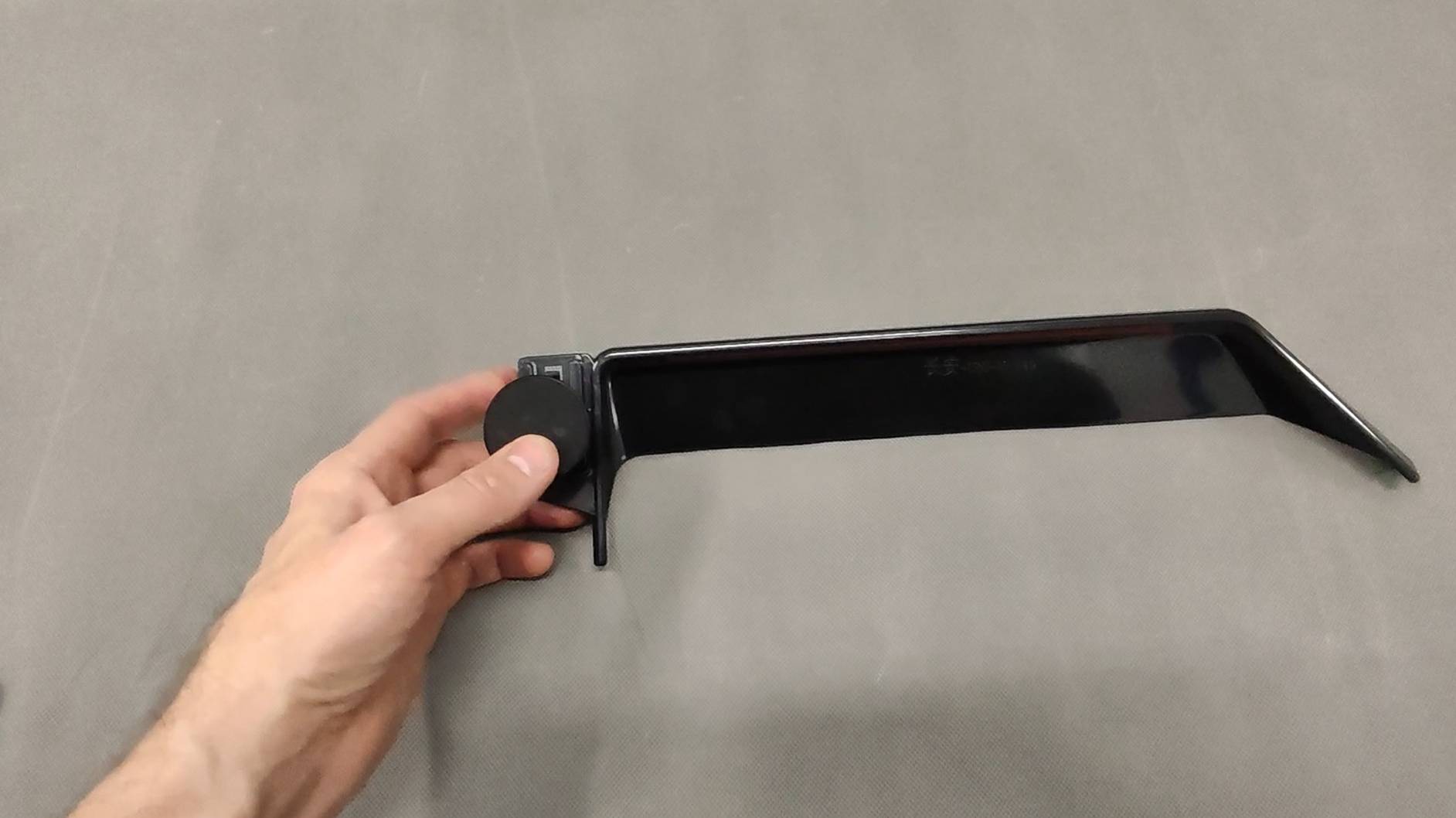 Держатель для телефона магнитный для Changan UNI-V