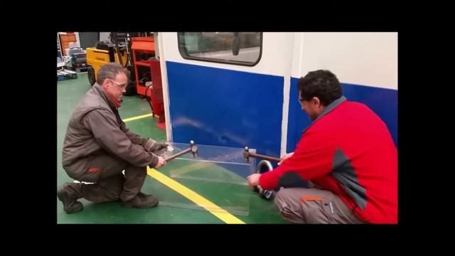 Resistencia a golpes vidrio y policarbonato смотреть онлайн