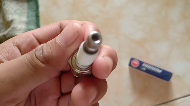 Review busi iridium denso dan NGK terlengkap смотреть онлайн
