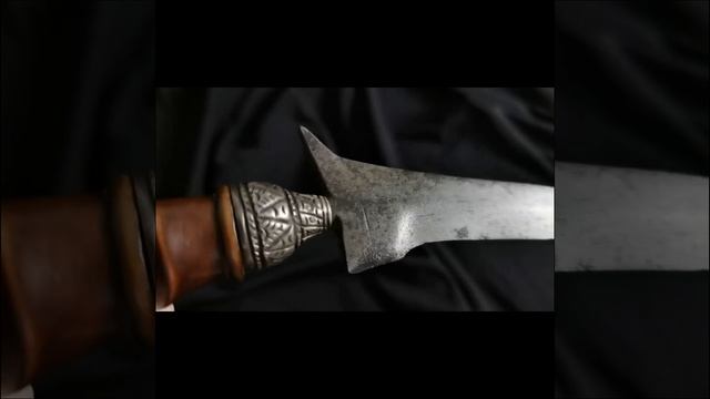 Кинжал крис. Сулавеси. XIX в. смотреть онлайн