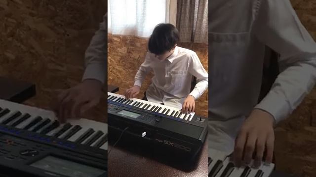 Во лесочке комарочков много уродилось смотреть онлайн