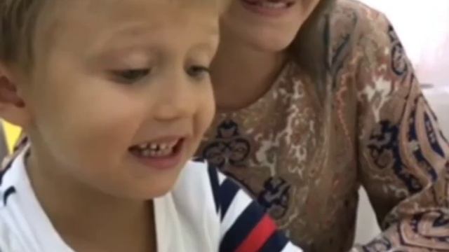 Logoped Ozi  Kim Ekanligi Haqida Ma'lumotlarga Ega Bolasz