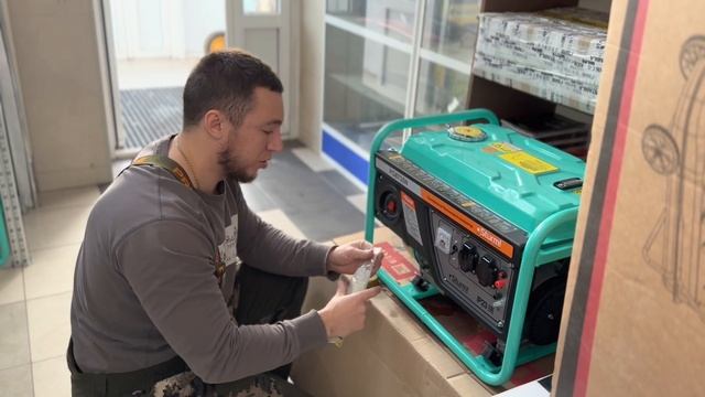 Бюджетный генератор sturm PG8735N - 3квт, обмотка медь, запуск для клиента. смотреть онлайн