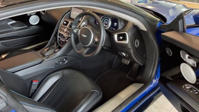 2017 (17) DB11 V12 in Cobalt Blue смотреть онлайн