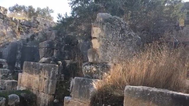 Развалины древней крепости. Самария смотреть онлайн