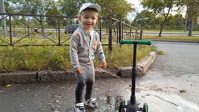 Мокрые колготки? Красавчик.А как МАМА будет РАДА!) Wet tights? Pretty boy.And MOM will be so HAPPY! смотреть онлайн