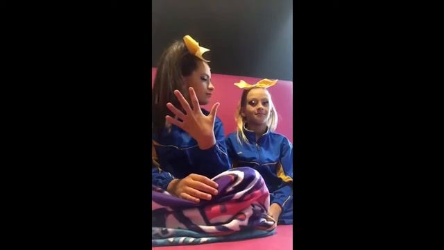 Musicly w/ Jalyn смотреть онлайн