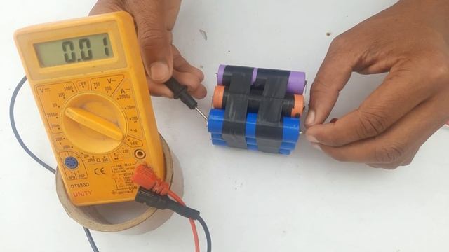3.7 Volt Lithium ion Battery से 12 Volt Battery बनाए🔥||How To Make 12 Volt Battery ||100% Working | смотреть онлайн