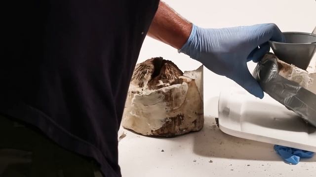 Mushroom Casting with Zinc and Aluminum (First Attempt) смотреть онлайн