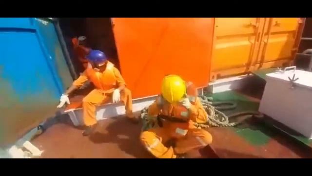 🇮🇳Ship of India (Deendayal port trust) || Indian ship 🇮🇳 #activerahul #youtubechannel #youtuber смотреть онлайн