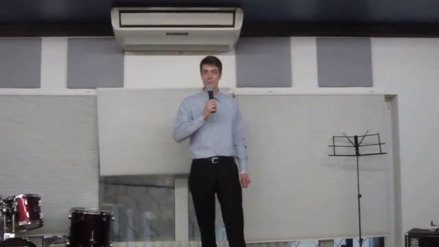 Евгений Максимов - (на творч. вечере мюз. "Остров Сокровищ" 18.02.2017) - стих Маяковского смотреть онлайн